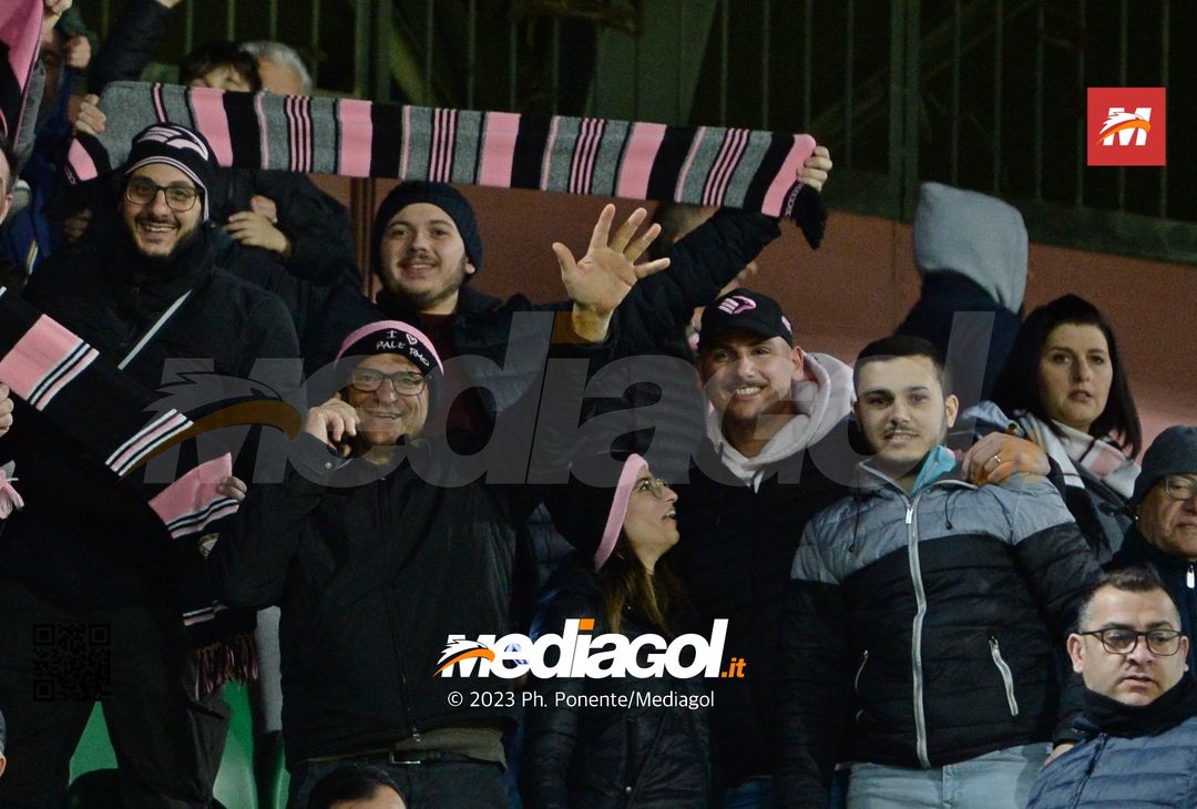 FOTOTIFO Palermo-Modena 5-2, gli scatti ai tifosi al “Renzo Barbera” (Gallery) - immagine 51