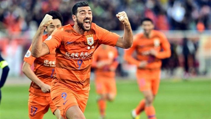 Dai 15 milioni annui di ingaggio allo svincolo, ora Graziano Pellè è sul mercato 