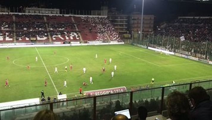 Reggina sempre più capolista: 4-1 al Rende nel derby calabrese Reggina sempre più capolista: 4-1 al Rende nel derby calabrese