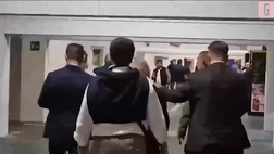 VIDEO Sampdoria, Ferrero torna a Marassi: i tifosi lo contestano, lui fugge scortato