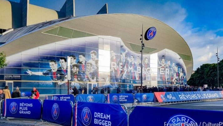 Ultras PSG allo stadio: non durante la partita, ma prima della partita... 