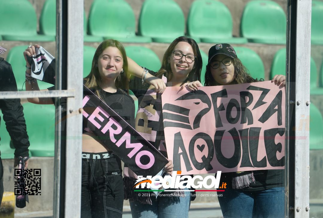 FOTOTIFO Palermo-Frosinone 1-1, i tifosi allo Stadio “Renzo Barbera” (Gallery) - immagine 47