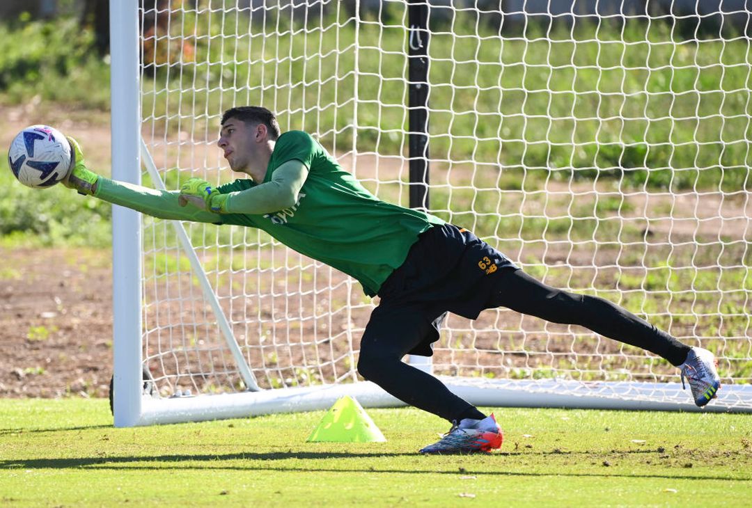 Trigoria, la Roma torna in campo in vista della sfida col Verona – FOTO GALLERY - immagine 11