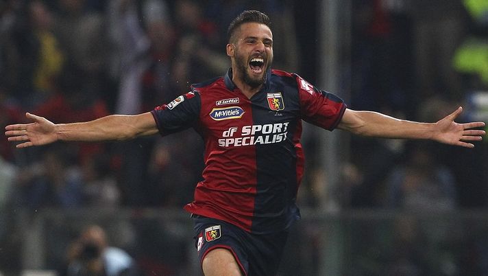 Leonardo Pavoletti, attaccante del Genoa (credits: GETTY Images) 