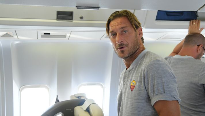 “Un Capitano”, l’autobiografia di Totti sarà presentata al Colosseo il 27 settembre - immagine 1