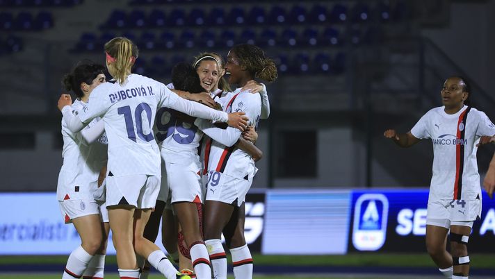 Esultanza Milan Femminile. Qui nel corso del match tra Como e Milan Femminile di Serie A (getty images) Esultanza Milan Femminile. Qui nel corso del match tra Como e Milan Femminile di Serie A (getty images)