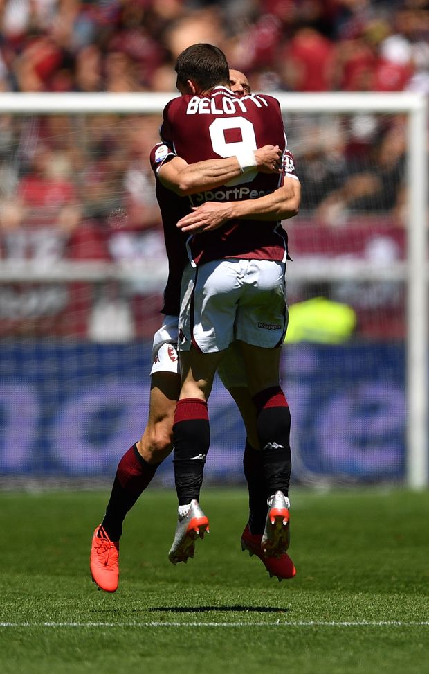  TURIN, ITALY - MAY 12: Andrea Belotti of Torino FC celebrates a goal with team mate Lorenzo De Silvestri during the Serie A match between Torino FC and US Sassuolo at Stadio Olimpico di Torino on May 12, 2019 in Turin, Italy. (Photo by Valerio Pennicino/Getty Images) 