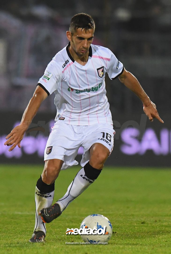 VENICE, ITALY - APRIL 27: Ivaylo Chochev of US Citta di Palermo in action during the serie B match between Venezia FC and US Citta di Palermo at Stadio Pier Luigi Penzo on April 27, 2018 in Venice, Italy.  (Photo by Alessandro Sabattini/Getty Images) 