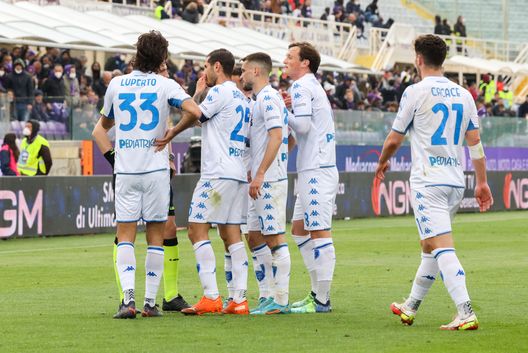 GERMOGLI PH: 3 APRILE 2022 FIRENZE STADIO ARTEMIO FRANCHI SERIE A FIORENTINA VS EMPOLI NELLA FOTO FALLO DI LUPERTO SU GONZALEZ CARTELLINO ROSSO ESPULSIONE GERMOGLI PH: 3 APRILE 2022 FIRENZE STADIO ARTEMIO FRANCHI SERIE A FIORENTINA VS EMPOLI NELLA FOTO FALLO DI LUPERTO SU GONZALEZ CARTELLINO ROSSO ESPULSIONE