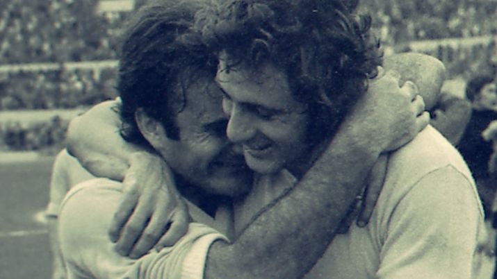 Chinaglia abbraccio 
