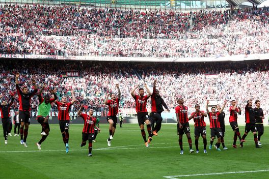 (Photo by Marco Luzzani/Getty Images) milan scudetto