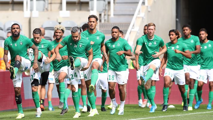 NEWCASTLE UPON TYNE, ENGLAND - AUGUST 03: Loic Perrin os AS Saint Etienne is seen warming up during the Pre-Season Friendly match between Newcastle United and AS Saint - Etienne at St. James Park on August 03, 2019 in Newcastle upon Tyne, England. (Photo by Ian MacNicol/Getty Images) NEWCASTLE UPON TYNE, ENGLAND - AUGUST 03: Loic Perrin os AS Saint Etienne is seen warming up during the Pre-Season Friendly match between Newcastle United and AS Saint - Etienne at St. James Park on August 03, 2019 in Newcastle upon Tyne, England. (Photo by Ian MacNicol/Getty Images)
