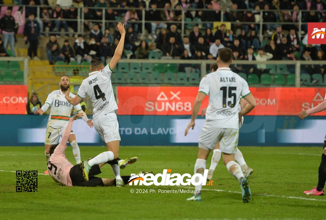 FOTO Palermo-Venezia 0-3, 30ª giornata Serie B 2023-2024 (GALLERY) - immagine 12