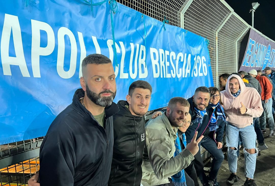 FOTO Il Napoli Club Brescia sta sostenendo i ragazzi di Spalletti al Gewiss Stadium - immagine 2