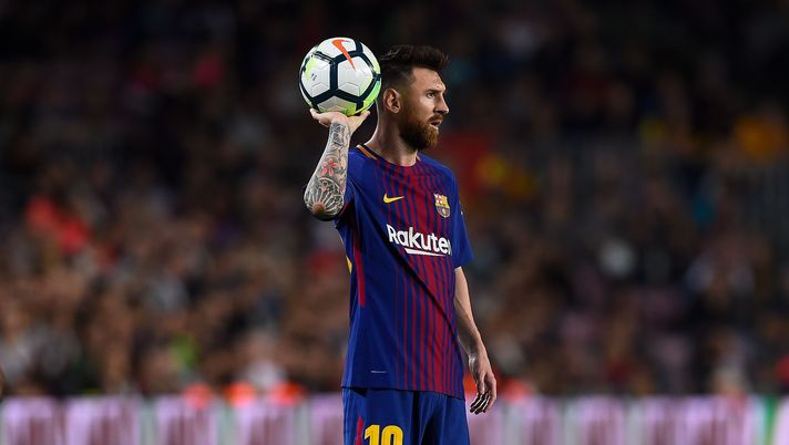 Trofeo Gamper, Barcellona-Boca Juniors 3-0: sugli spalti uno striscione per le vittime di Genova…  Trofeo Gamper, Barcellona-Boca Juniors 3-0: sugli spalti uno striscione per le vittime di Genova…