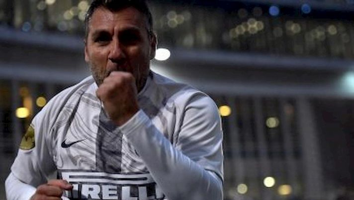 Getty Images Vieri: “Ronaldo e Baggio i più grandi con cui ho giocato. Il 5 maggio? Ne sono uscito a pezzi” - immagine 1
