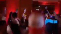 VIDEO / Cori da stadio al matrimonio di Lautaro e Agustina