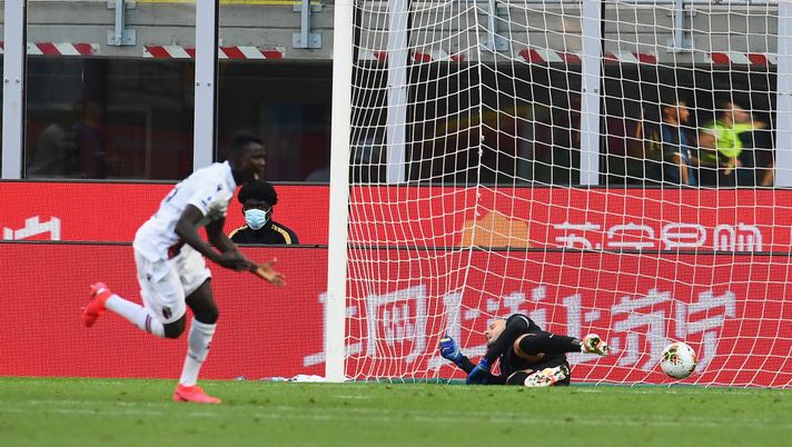 MILAN, ITALY - JULY 05: Musa Juwara of Bologna celebrates after scoring the first goal during the Serie A match between FC Internazionale and Bologna FC at Stadio Giuseppe Meazza on July 5, 2020 in Milan, Italy. (Photo by Claudio Villa - Inter/Inter via Getty Images) MILAN, ITALY - JULY 05: Musa Juwara of Bologna celebrates after scoring the first goal during the Serie A match between FC Internazionale and Bologna FC at Stadio Giuseppe Meazza on July 5, 2020 in Milan, Italy. (Photo by Claudio Villa - Inter/Inter via Getty Images)