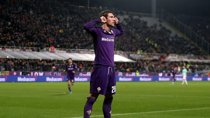 Serie A, Fiorentina-Cagliari 1-0: Vlahovic regala i tre punti ai viola. La classifica aggiornata