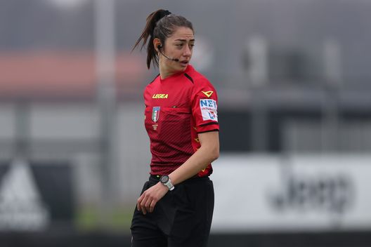 (Photo by Jonathan Moscrop/Getty Images) Serie A, scelta storica: Ferrieri Caputi primo arbitro donna a dirigere un match- immagine 2