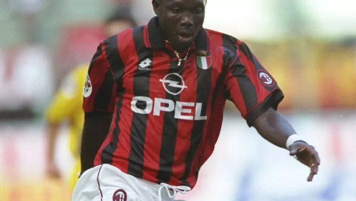 George Weah in Milan-Verona 4-1 dell'8 settembre 1996 (credits: GETTY Images)