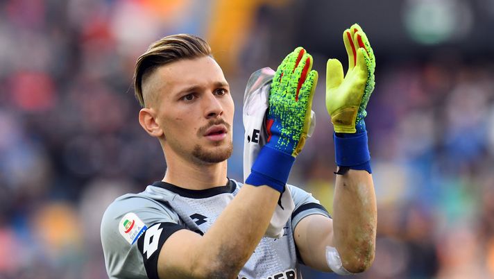 UDINE, ITALY - MARCH 30:  Ionut Radu of Genoa CFC greet his fans after the Serie A match between Udinese and Genoa CFC at Stadio Friuli on March 30, 2019 in Udine, Italy.  (Photo by Alessandro Sabattini/Getty Images)  UDINE, ITALY - MARCH 30:  Ionut Radu of Genoa CFC greet his fans after the Serie A match between Udinese and Genoa CFC at Stadio Friuli on March 30, 2019 in Udine, Italy.  (Photo by Alessandro Sabattini/Getty Images)