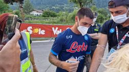 VIDEO Politano alla sessione di autografi: che passione da parte dei tifosi