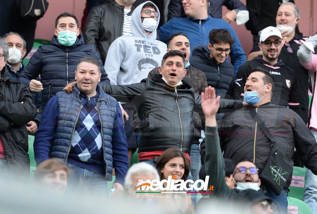 FOTO, i tifosi allo stadio per Palermo – Potenza 2-0 (Gallery) - immagine 9