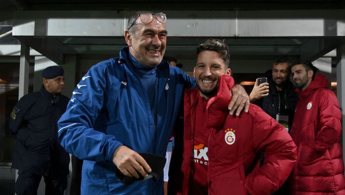 Maurizio Sarri e Dris Mertens
Incontro amichevole Galatasaray v SS Lazio allo stadio Emir sport complex Antalya a Side Turchia.
Side, 13 Dicembre 2022
© Marco Rosi / Fotonotizia Mertens svela: “Ecco chi ci aveva provato davvero tra Salernitana e Lazio, l’addio al Napoli…” - immagine 1