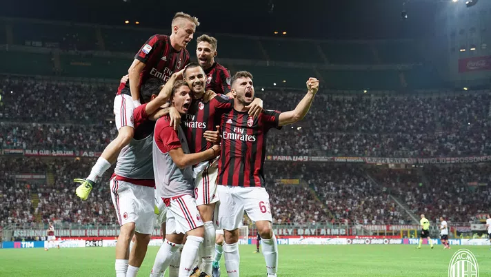 Milan-Cagliari 2-1: l'esultanza dopo il gol di Patrick Cutrone (credits: acmilan.com)
