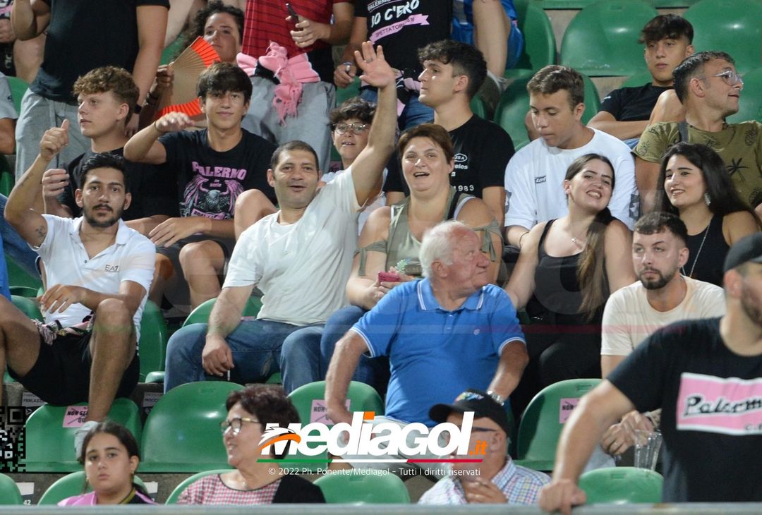 FOTOTIFO, Palermo-Reggiana 3-2 i tifosi allo stadio (gallery) - immagine 17
