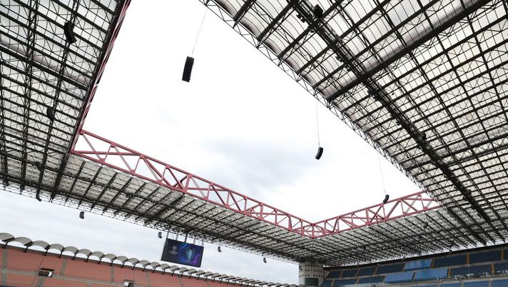 MILAN, ITALY - OCTOBER 01: A general view inside the stadium prior to the UEFA Champions League group C match between Atalanta and Shakhtar Donetsk at Stadio Giuseppe Meazza on October 1, 2019 in Milan, Italy. (Photo by Emilio Andreoli/Getty Images) MILAN, ITALY - OCTOBER 01: A general view inside the stadium prior to the UEFA Champions League group C match between Atalanta and Shakhtar Donetsk at Stadio Giuseppe Meazza on October 1, 2019 in Milan, Italy. (Photo by Emilio Andreoli/Getty Images)