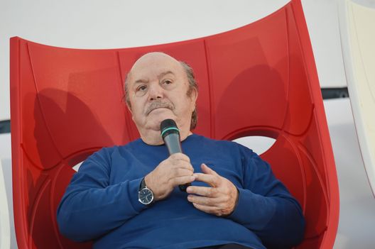 MILAN, ITALY - SEPTEMBER 17: Lino Banfi attends FuoriCinema on September 17, 2017 in Milan, Italy. (Photo by Stefania M. D'Alessandro/Getty Images for FuoriCinema) Oronzo Pugliese: l’allenatore nel pallone che salvò la Fiorentina- immagine 2