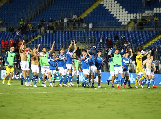 Facebook Brescia Serie B, il Brescia batte in rimonta il Perugia e si regala il Monza in semifinale- immagine 2