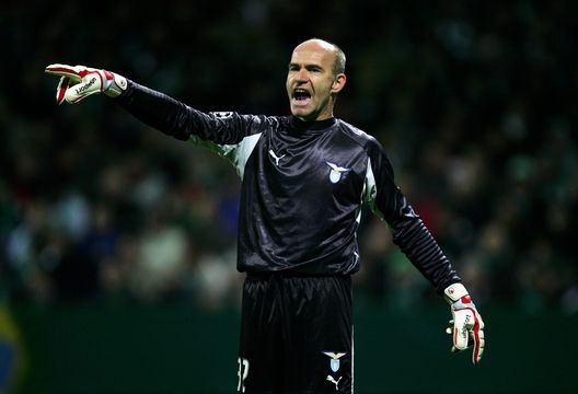 BREMEN, GERMANY - OCTOBER 24: Marco Ballotta goalkeeper of Lazio gives instructions during the UEFA Champions League Group C match between Werder Bremen and Lazio at the Weser Stadium on October 24, 2007 in Bremen, Germany. (Photo by Martin Rose/Bongarts/Getty Images)