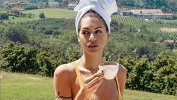 Antonella Fiordelisi, la foto in bikini fa impazzire i social: “Ma è vero che qui al Nord…”