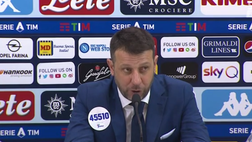 D’Aversa: “Ci vuole un Parma al 120%. L’Inter sta battendo tutti, mi auguro…”