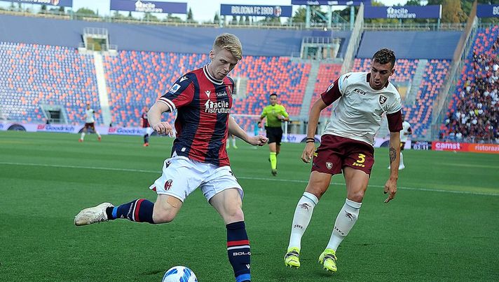 Jerdy Schouten, centrocampista del Bologna, obiettivo di calciomercato dell'Inter Jerdy Schouten, centrocampista del Bologna, obiettivo di calciomercato dell'Inter