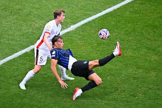 Getty Images Pio Esposito: “Ecco cosa mi ha chiesto Chivu. Questa avventura con mio fratello…”- immagine 2