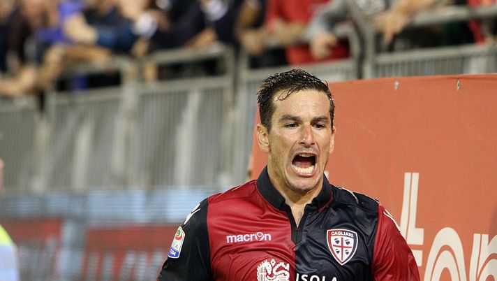 Cagliari: si ferma Padoin, risentimento al flessore della coscia destra. Il report medico Cagliari: si ferma Padoin, risentimento al flessore della coscia destra. Il report medico