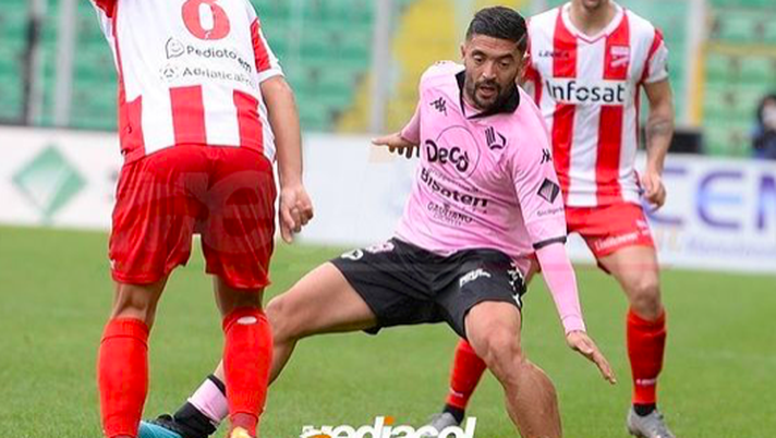 De Rose: “Palermo piazza importante, qui per aiutare la squadra. Pronto a dare il massimo” 