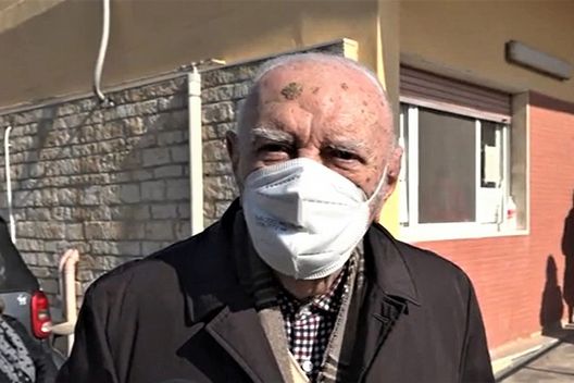Il 93enne Gianni Antonucci Bari-Taranto, lo storico: “Quello dei due mari è il vero derby di Puglia…”- immagine 2