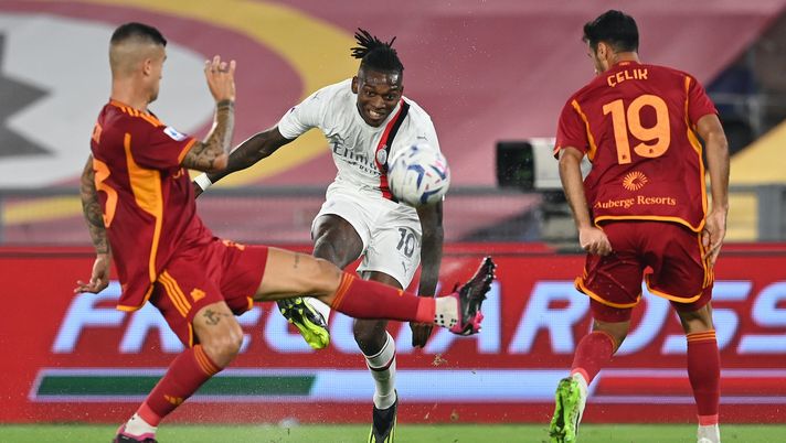 Rafael Leao (attaccante AC Milan), qui durante Roma-Milan 1-2 (Serie A 2023-2024) | News (Getty Images) Rafael Leao AC Milan Roma-Milan 1-2 Serie A 2023-2024