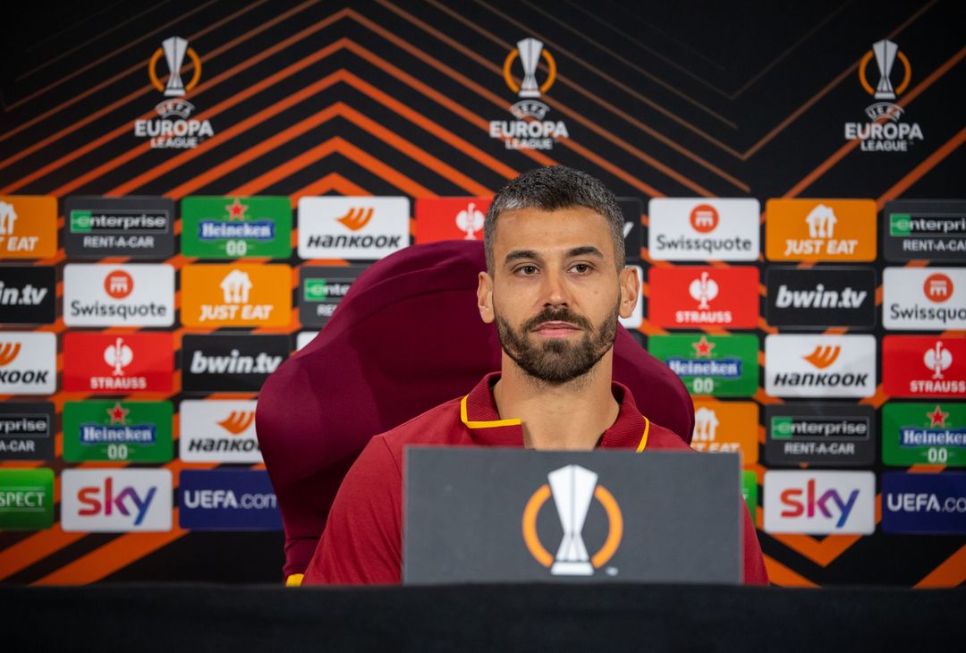 Roma, la conferenza stampa di Mourinho e Spinazzola – FOTO GALLERY - immagine 8
