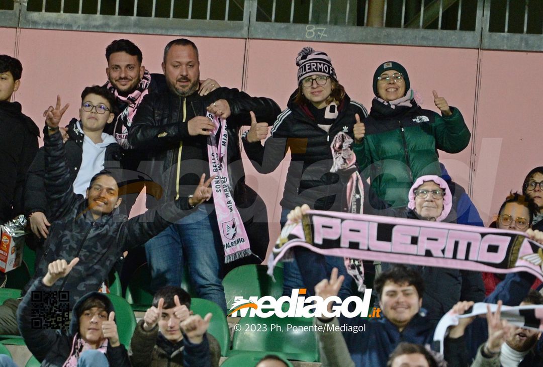 FOTOTIFO Palermo-Modena 5-2, gli scatti ai tifosi al “Renzo Barbera” (Gallery) - immagine 22