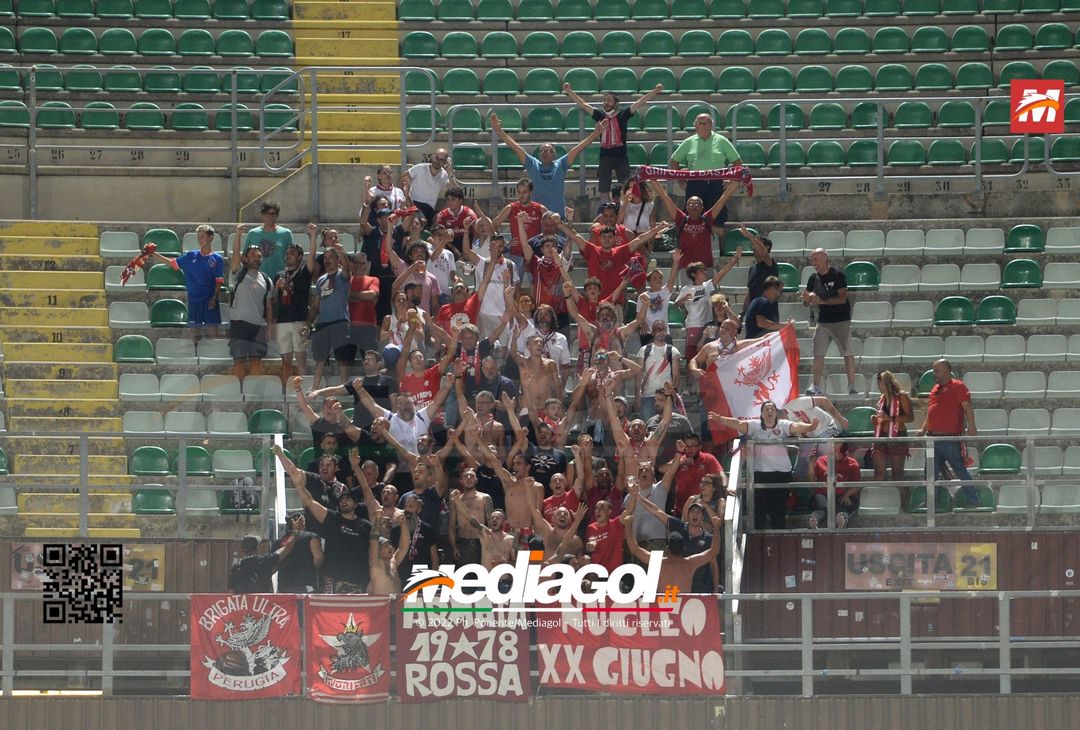 FOTOTIFO, Palermo-Perugia 2-0: i tifosi allo stadio Renzo Barbera (Gallery) - immagine 3