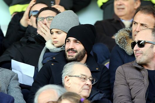 FLORENCE, ITALY - JANUARY 29: Riccardo Saponara of ACF Fiorentina looks on during the Serie A match between ACF Fiorentina and Genoa CFC at Stadio Artemio Franchi on January 29, 2017 in Florence, Italy. (Photo by Gabriele Maltinti/Getty Images) FLORENCE, ITALY - JANUARY 29: Riccardo Saponara of ACF Fiorentina looks on during the Serie A match between ACF Fiorentina and Genoa CFC at Stadio Artemio Franchi on January 29, 2017 in Florence, Italy. (Photo by Gabriele Maltinti/Getty Images)
