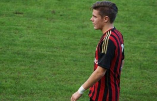 Fabbro, attaccante della primavera del Milan - fonte: calciomercato-milan.it Fabbro, attaccante della primavera del Milan - fonte: calciomercato-milan.it