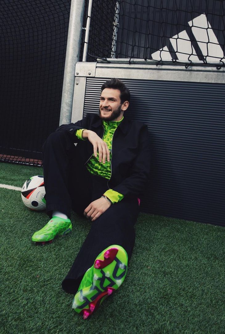 GALLERY Il matrimonio tra Kvara e Adidas è definitivamente sbocciato: gli scatti - immagine 4