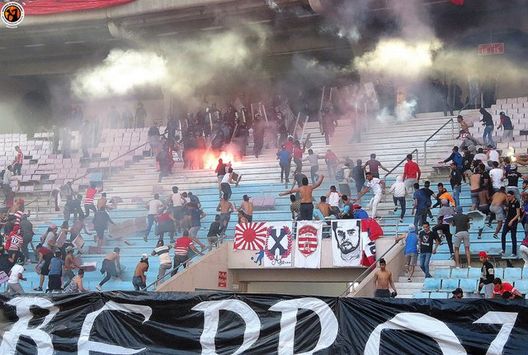 In passato grandi scontri al derby di Tunisi In passato grandi scontri al derby di Tunisi